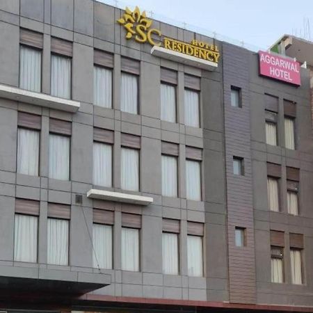 Aggarwal Hotel Zirakpur Bagian luar foto