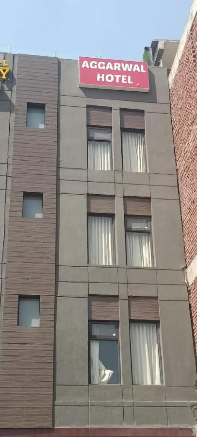 Aggarwal Hotel Zirakpur Bagian luar foto
