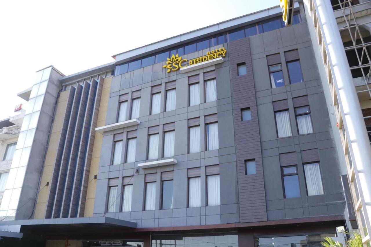 Aggarwal Hotel Zirakpur Bagian luar foto